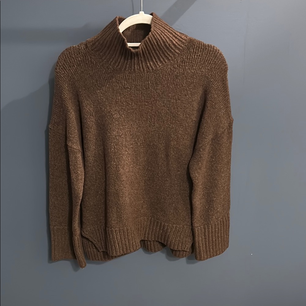 Abercrombie & Fitch Brown Turtleneck Sweater with Ribbed Collar